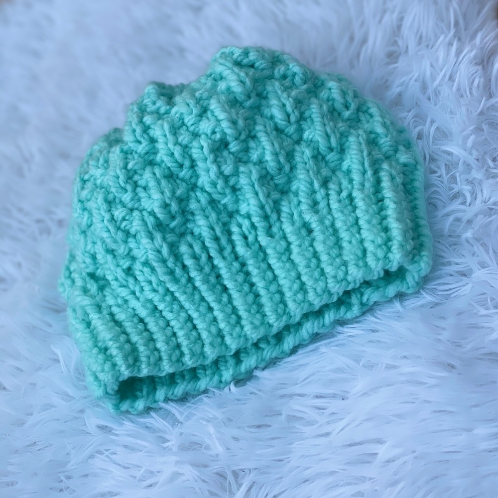 Knit adult hat 🧶